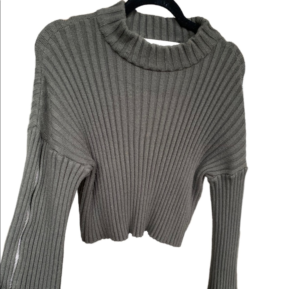 Zara Forrest Green Cropped Sweater